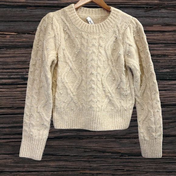 Sadie & Sage Cream Cable Knit Crew Neck Sweater - Picture 1 of 4